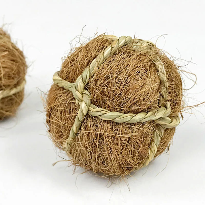 7CM Chewing Braided Natural Grass Ball